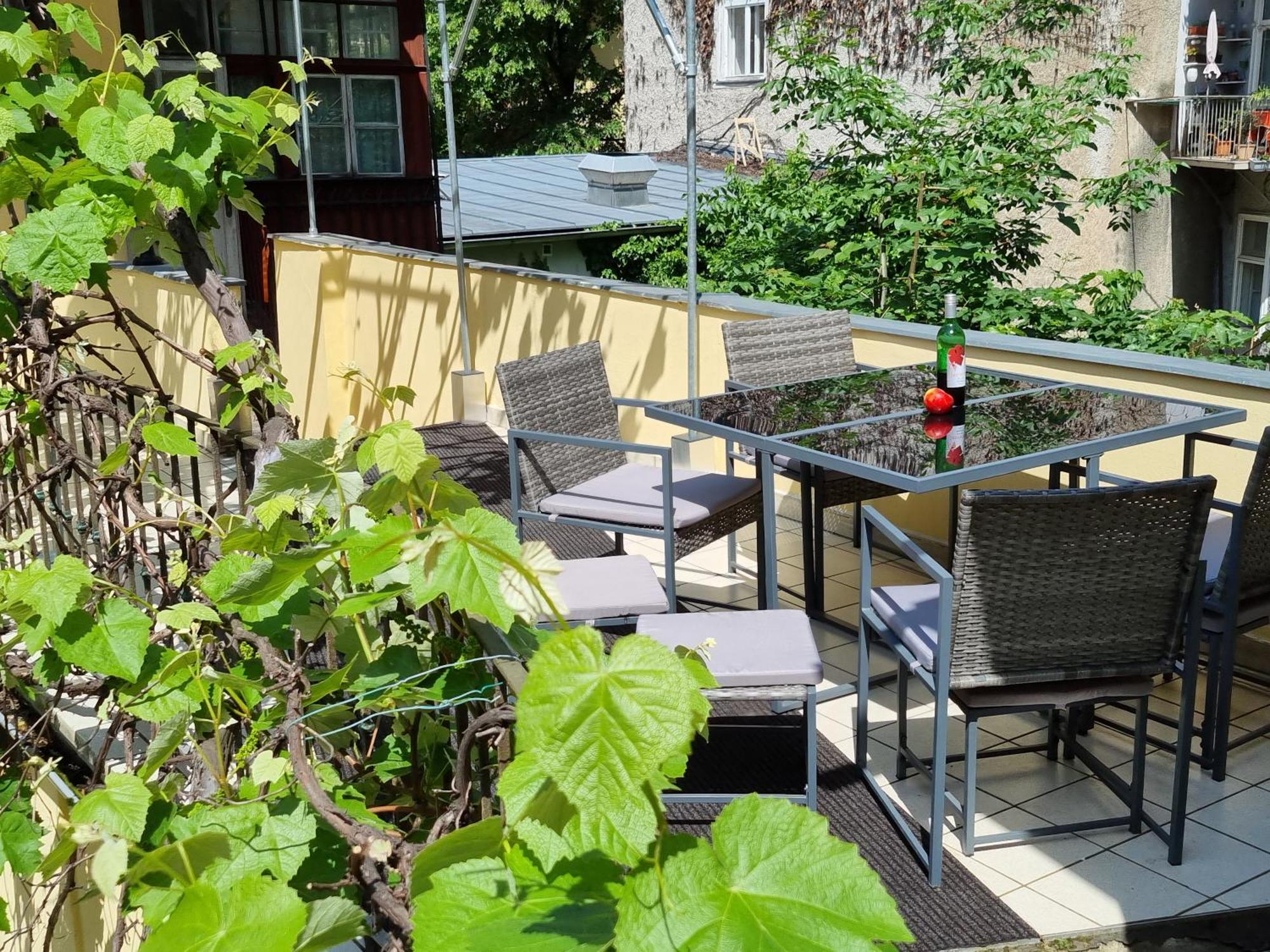 At Park, Luxurioese Mit Terrasse Und Parkplatz Im Herzen Von Apartment